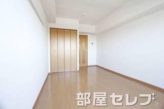 寝室。他号室の写真です。