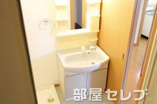 使い勝手のよい洗面台です。