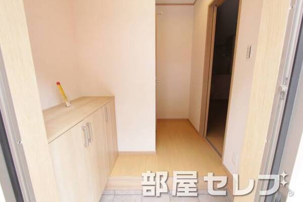 玄関口。