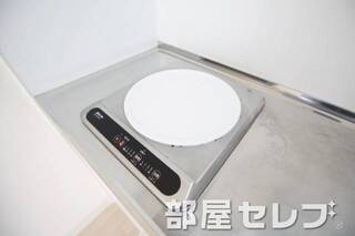 1口電気コンロ。