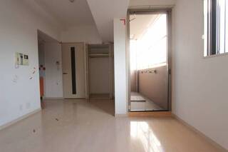 明るいお部屋です