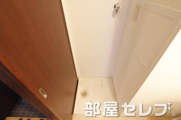 室内洗濯機置き場。イメージ写真