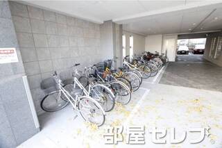 自転車置場。