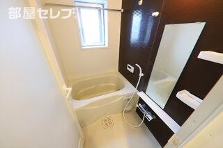 キレイなバスルームです。