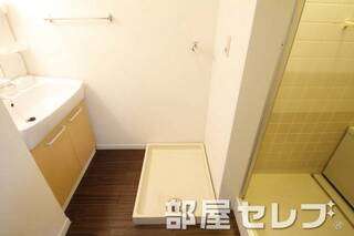 室内洗濯機置き場。