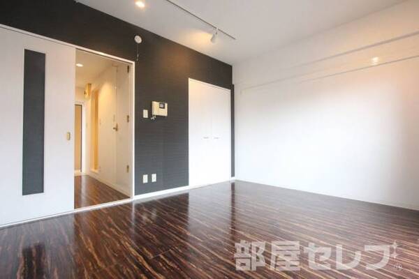 同じマンションの他の写真です。
