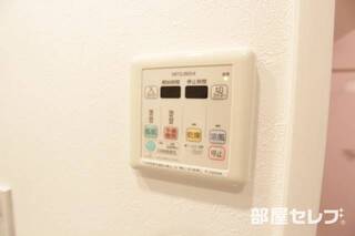 浴室乾燥機付きです