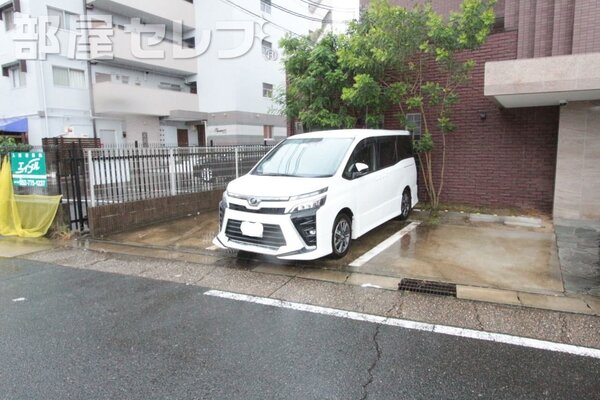 ゴミはこの中に。