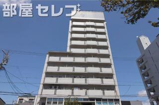 11階建てのマンション。
