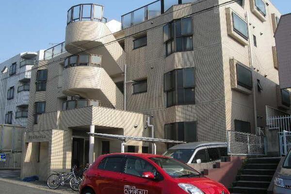 爽やかなイメージのマンションです。