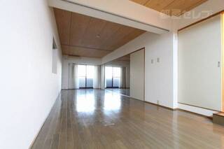 家具もたくさん配置可能です。