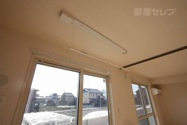 室内物干しも完備です