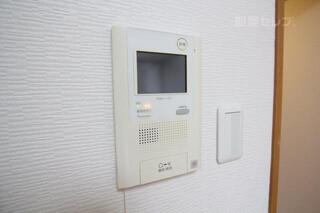 来客の顔が見られて安心です。