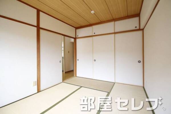 南側和室。