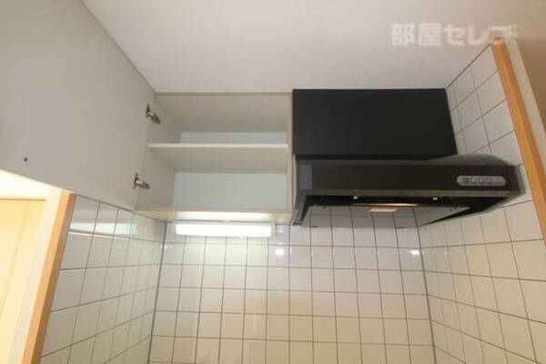 キッチン上収納