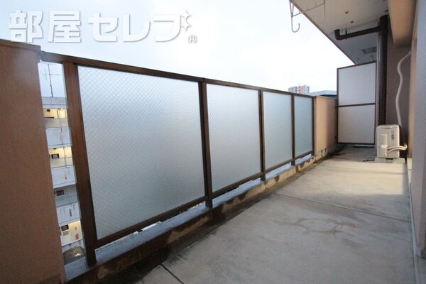 403号室