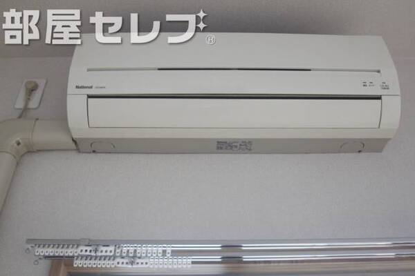 冷暖房機完備。
