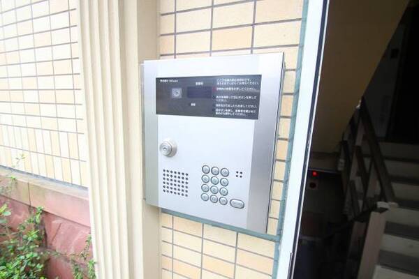 オートロックでセキュリティバッチリ。