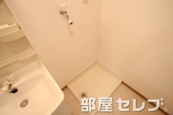 室内洗濯置き場。