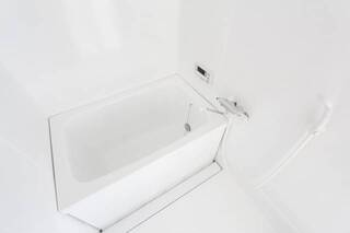 追い炊き機能付き清潔感あるバスルーム