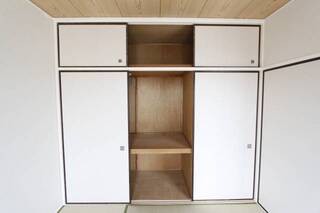 上部収納もあってたっぷり入ります。