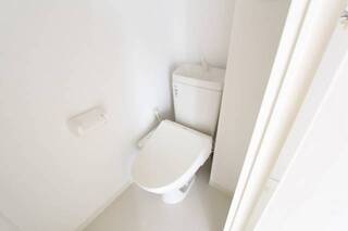 温水洗浄便座つきトイレです。
