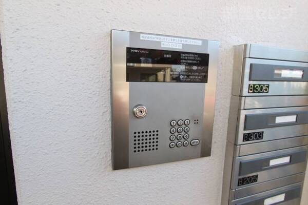 オートロック付きです。