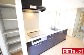 フラットカウンターキッチンです
