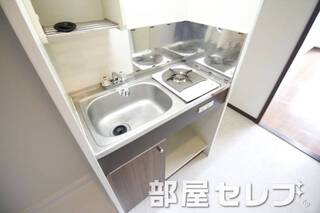 コンパクトキッチン。