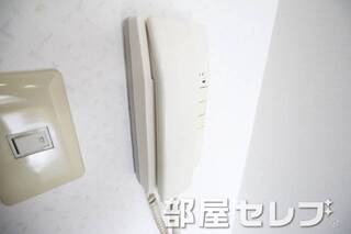 インターホン。