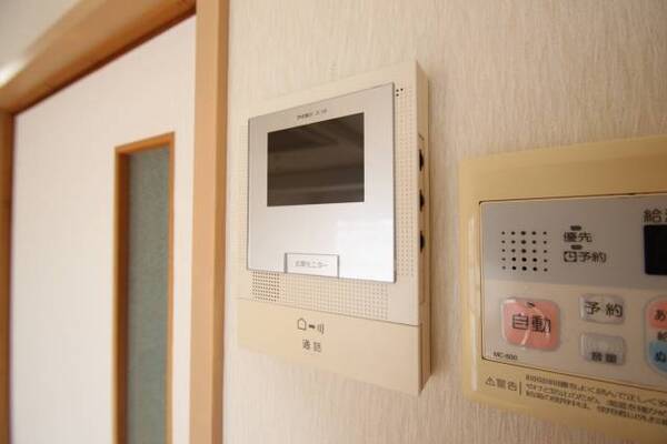 ＴＶモニター付きで来客者が確認できます。イメージ写真