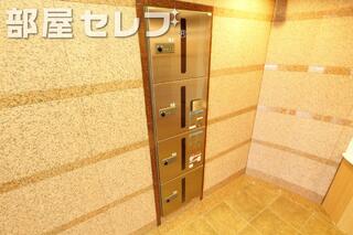 宅配ボックス便利ですよ。