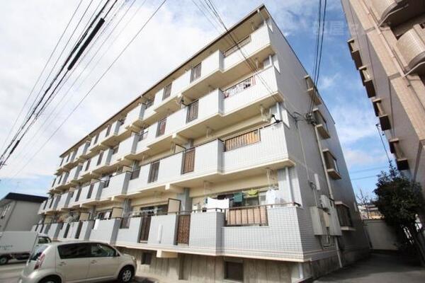 建物の外観です。