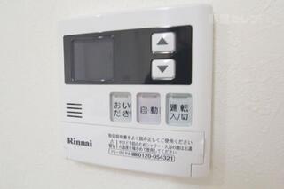 追い焚き機能付きの給湯システムです。