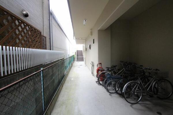 通路の別アングルです。