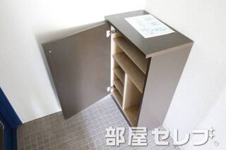 下駄箱があるのは便利ですね。