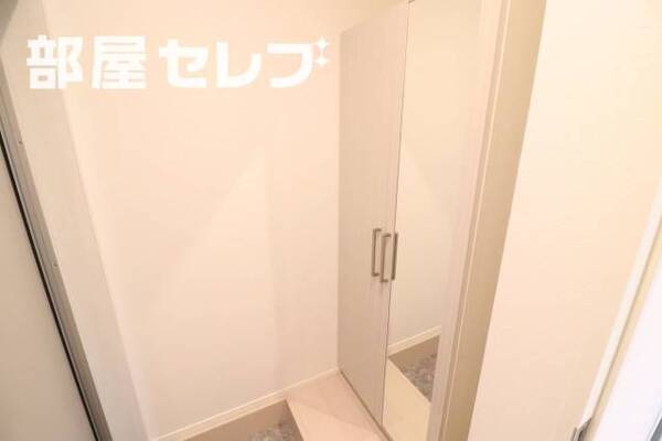 シューズボックスです