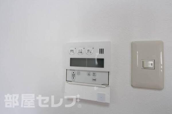 301号室内装写真　リノベーション間取り