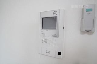 テレビモニターフォンで来客時も安心です。