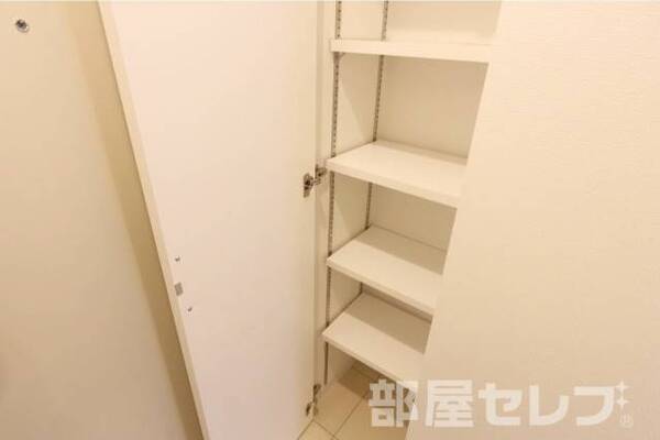 ※202号室の写真を流用しています。