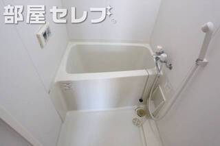綺麗なバスルームです。