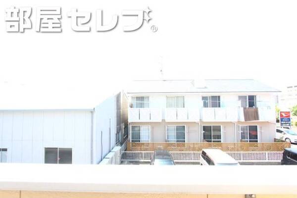 ベランダからの景色です。