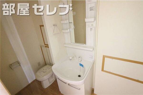 きれいな独立洗面所です。