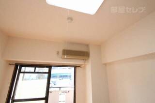 202号室内装写真参照
