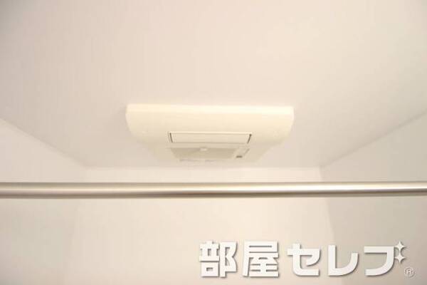 浴室乾燥機あります。