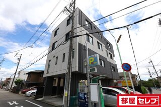 オシャレなデザインの外観です。