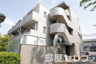 どっしりとした外観です。