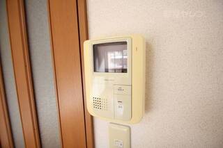 相手の顔が見れるで怖ない。