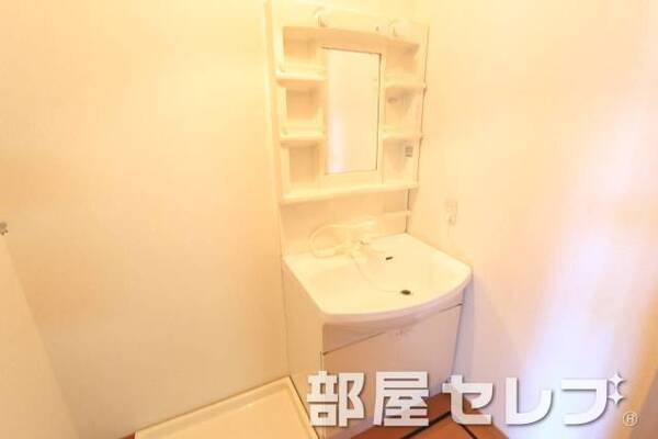 洗髪洗面化粧台です。