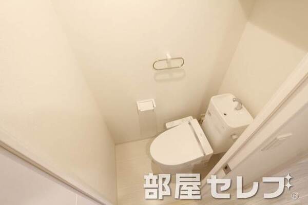 温水便座付きのトイレです。